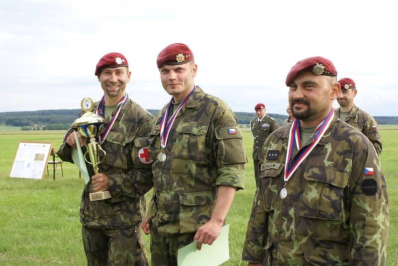 Celkové třetí místo získal tým 44. lehkého motorizovaného praporu z Jindřichova Hradce