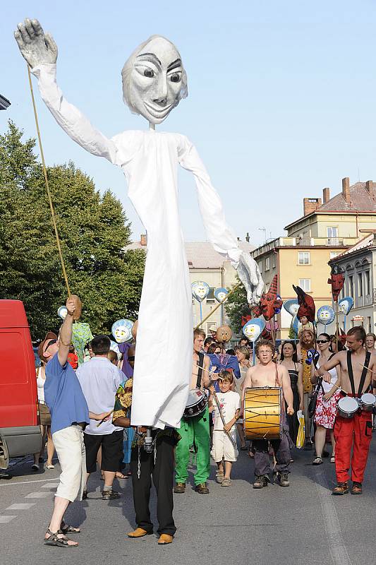 Z archivu Deníku. Festival amatérského loutkového divadla Loutkářská Chrudim.