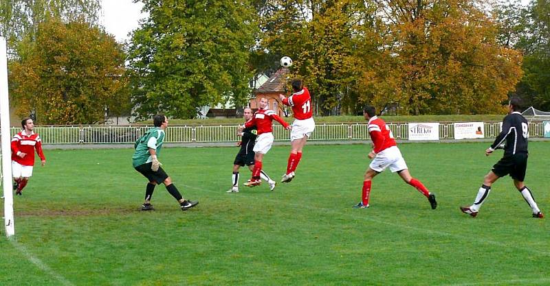 I. A třída viděla okresní derby Slatiňany – SK Chrudim 2:0.