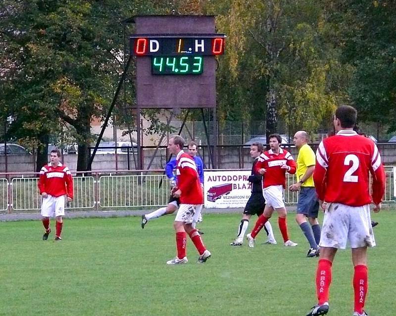 I. A třída viděla okresní derby Slatiňany – SK Chrudim 2:0.