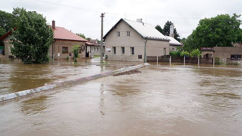 Záplavy na Chrudimsku 25. června 2013 - Hrochův Týnec po 17. hodině.