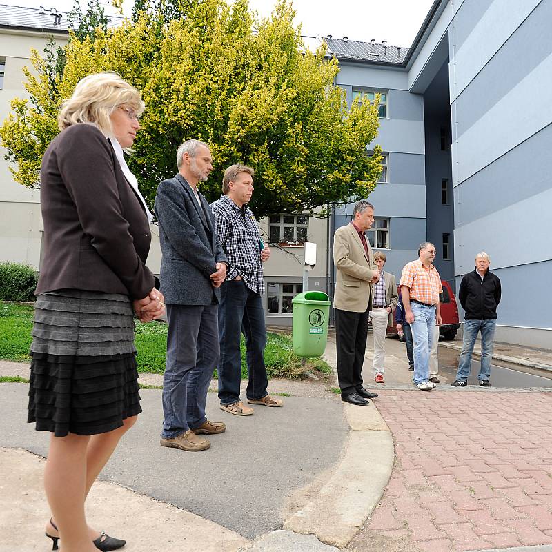 Nově zrekonstruované bytové domy v Revoluční a v Rooseveltově ulici v Chrudimi byly slavnostně předány do užívání.