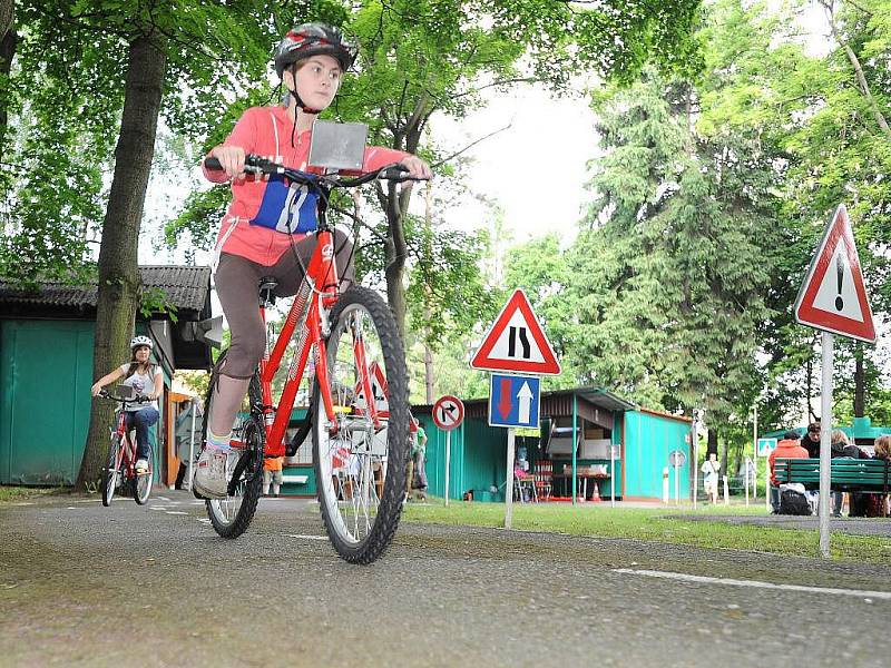 Chrudimské dopravní hřiště patřilo dopravním závodů malých cyklistů z celého Pardubického kraje.