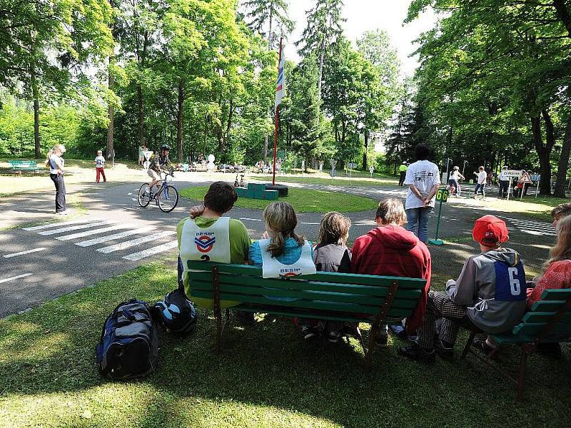 Chrudimské dopravní hřiště patřilo dopravním závodů malých cyklistů z celého Pardubického kraje.