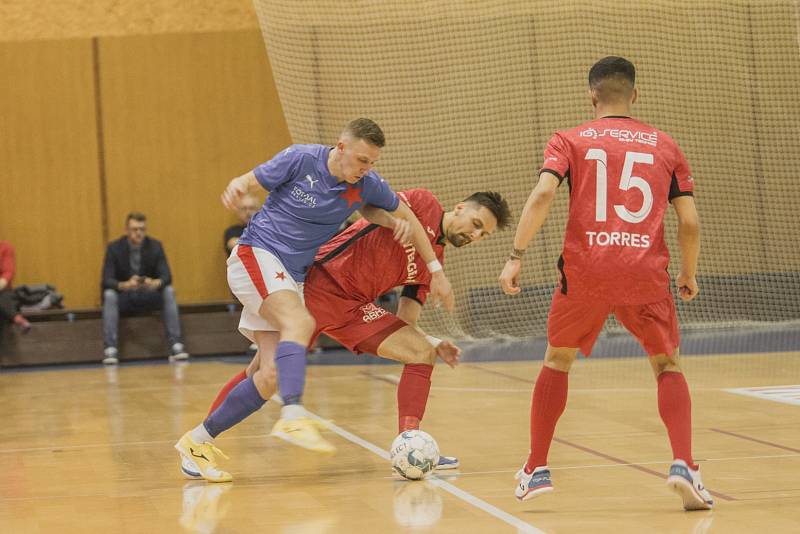 FK Chrudim porazila v prvním semifinálovém utkání pražskou Slavii 3:0.