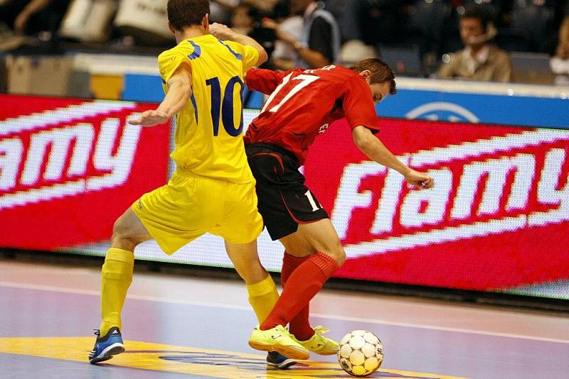 UEFA Futsal Cup: čtvrtfinálové utkání FK Era–Pack Chrudim – KMN Puntar Tolmin 4:3 (1:1).