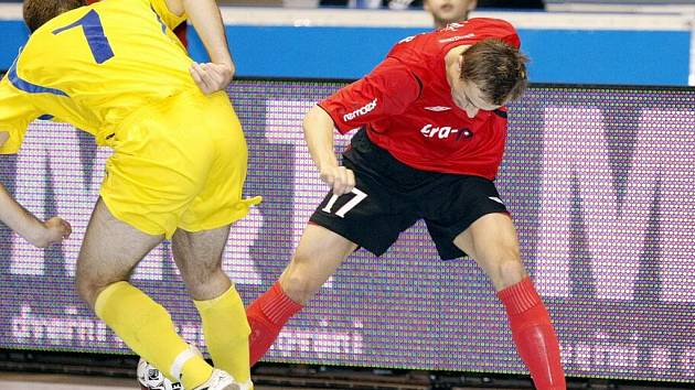 UEFA Futsal Cup: čtvrtfinálové utkání FK Era–Pack Chrudim – KMN Puntar Tolmin 4:3 (1:1).