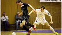 Na úvod kalendářního roku 2011 v Jetbull Futsal lize hostili hráči mistrovského Era-Packu Chrudim tradičního soupeře - Slavii Praha