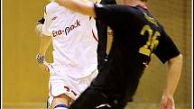 Na úvod kalendářního roku 2011 v Jetbull Futsal lize hostili hráči mistrovského Era-Packu Chrudim tradičního soupeře - Slavii Praha