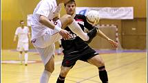 Na úvod kalendářního roku 2011 v Jetbull Futsal lize hostili hráči mistrovského Era-Packu Chrudim tradičního soupeře - Slavii Praha