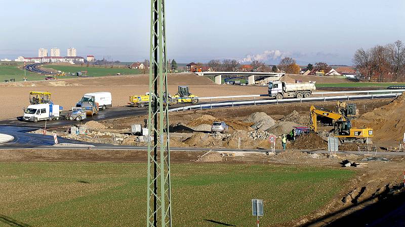 Čtyři a půl kilometru dlouhý úsek uleví Chrudimi i sousedním Slatiňanům.