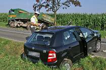 Při srážce  Škody Fabie a nákladního vozu Man mezi Sečí a Kovářovem byla těžce zraněna řidička osobního automobilu.