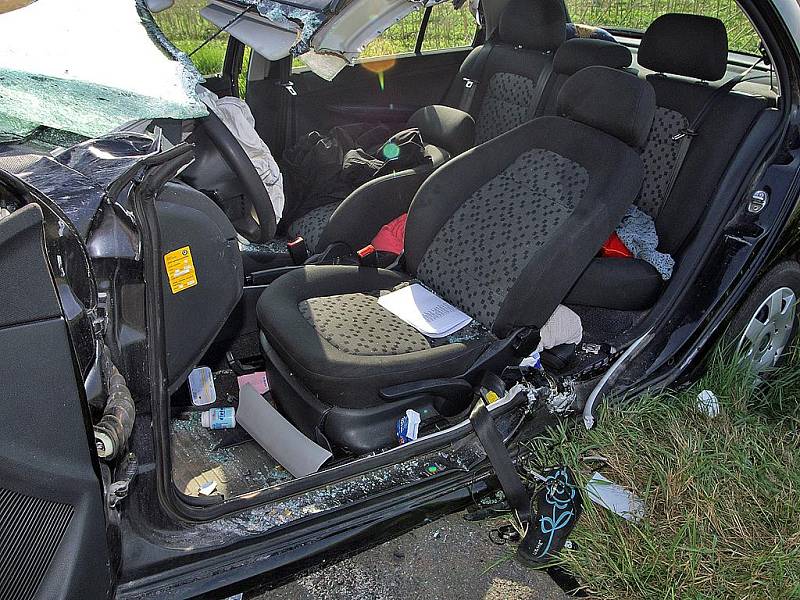 Při srážce  Škody Fabie a nákladního vozu Man mezi Sečí a Kovářovem byla těžce zraněna řidička osobního automobilu.