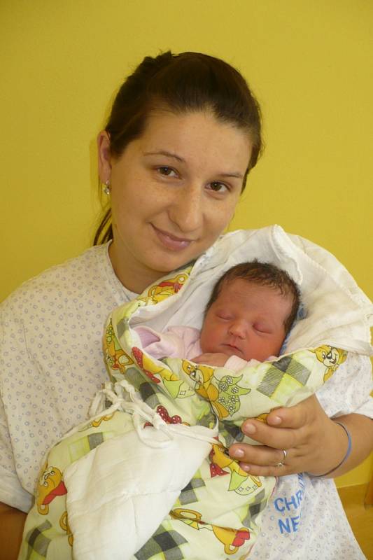 VERONIKA ŠÁROVÁ (2,92 kg a 49 cm) je od 17.8. od 5:03 prvorozenou dcerou Lenky a Martina Šárových z Chrudimi.