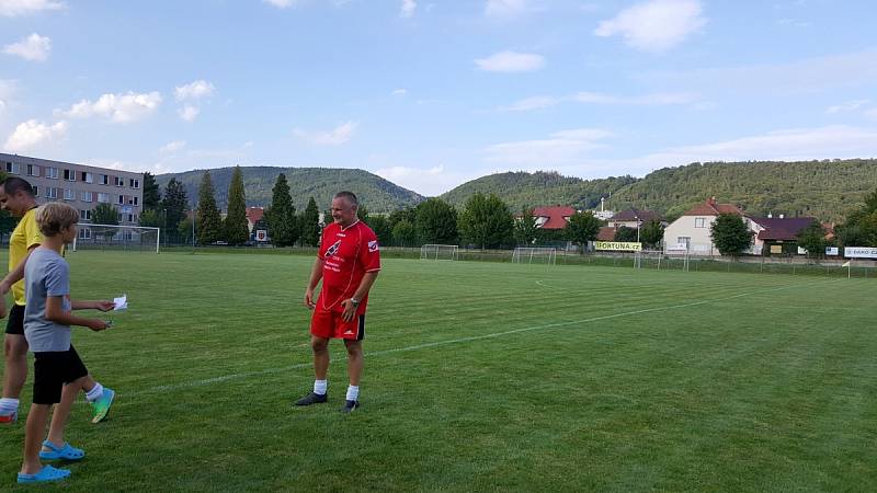 Jiří Kajínek hraje fotbal v Třemošnici