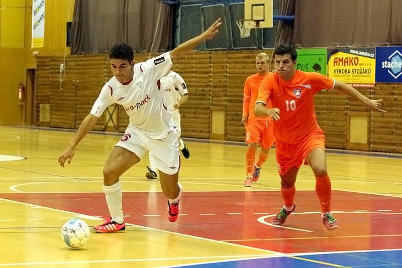 Z přípravného futsalového utkání FK Era-Pack Chrudim FC Tango Brno 4:1 (1:1).