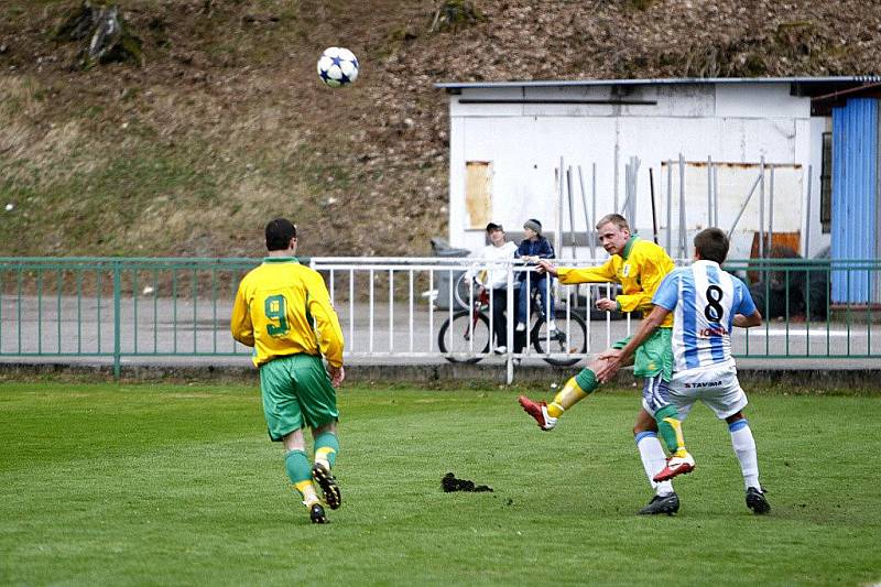 Krajský přebor ve fotbale: Hlinsko v derby porazilo Třemošnici 2:1.