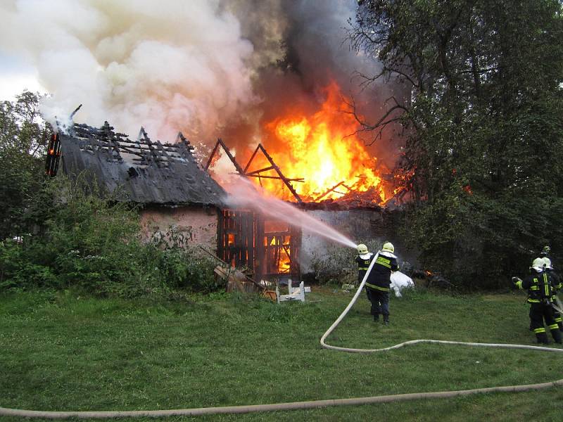 Požár zemědělské usedlosti v Rychnově u Hlinska