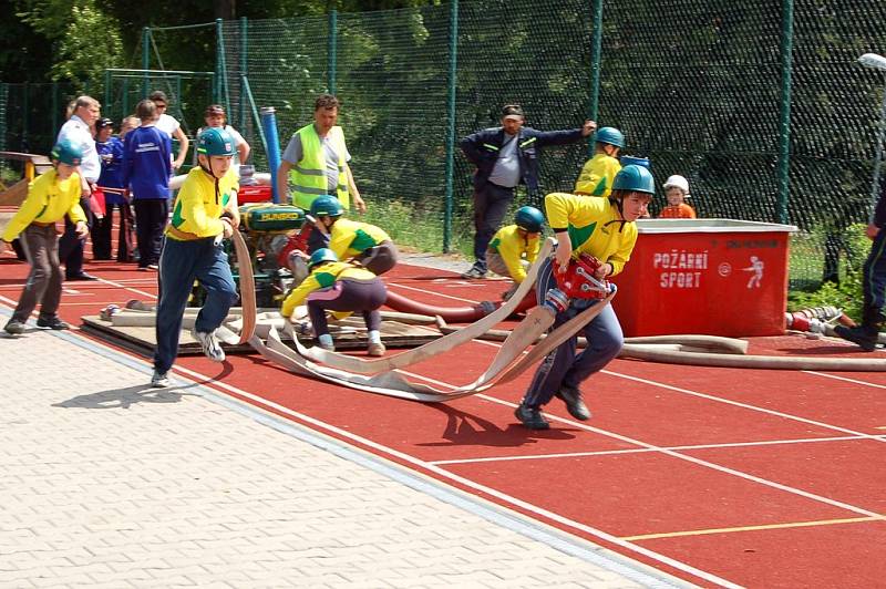 Mladí hasiči se v Hlinsku snažili ze všech sil, aby se dostali na červnové mistrovství republiky v Přerově, které bude v režii České hasičské jednoty.