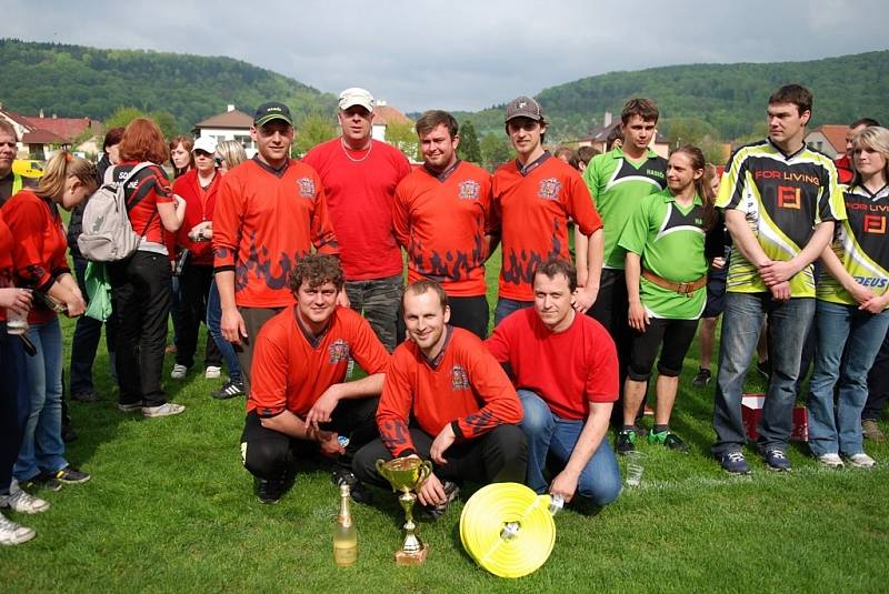 Sbor dobrovolných hasičů v Třemošnici zahájil oslavy 100. výročí svého založení odstartováním ligové soutěže.
