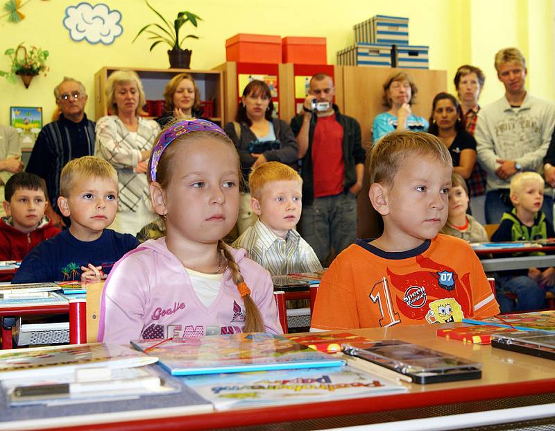 Většina prvnáčků se do školy prvního září těšila.