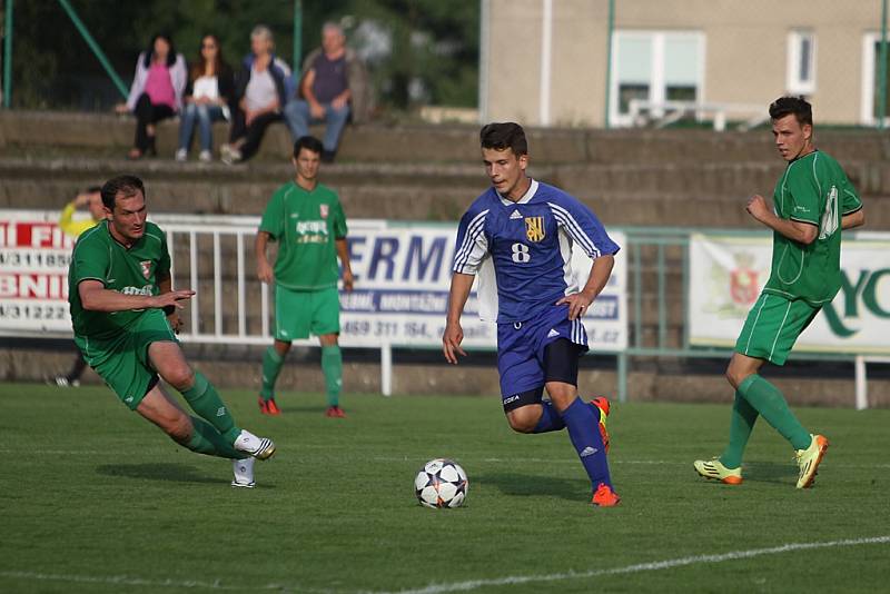 Z utkání krajského přeboru ve fotbale FC Hlinsko - Agria Choceň 4:0 (1:0)