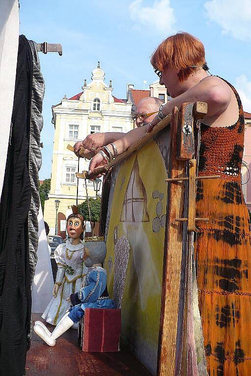 Z 59. ročníku festivalu amatérského loutkářství Loutkářská Chrudim.