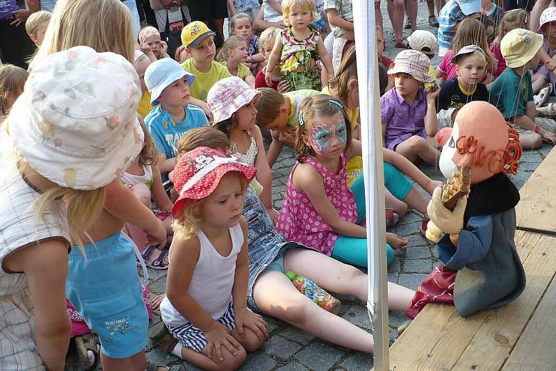 Z 59. ročníku festivalu amatérského loutkářství Loutkářská Chrudim.