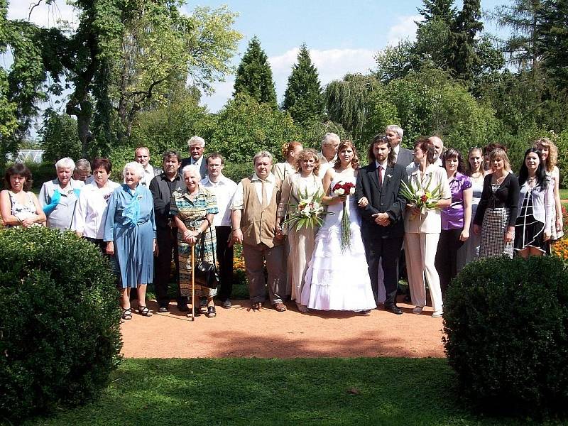 Svatba Michaely a Tomáše začala v pravé poledne.