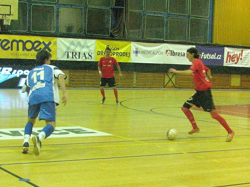 Era-Pack Chrudim porazil v prvním čtvrtfinále play off I. futsalové ligy Torf Pardubice 6:1.