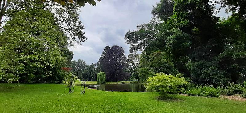 Zámecký park ve Slatiňanech. Foto: Miloslava Odvářková