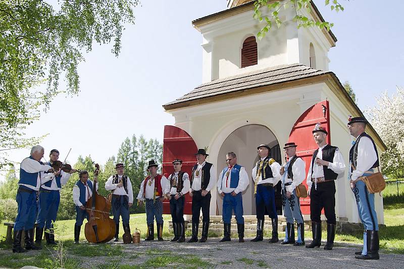 Ve skanzenu na Veselém Kopci u Hlinska si každý mohl vyzkoušet svou vlastní zručnost během tradiční Hrnčířské soboty.