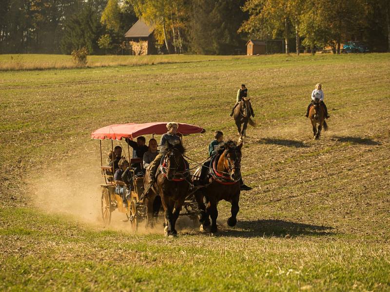 Hubertova jízda v Chlumu u Hlinska.