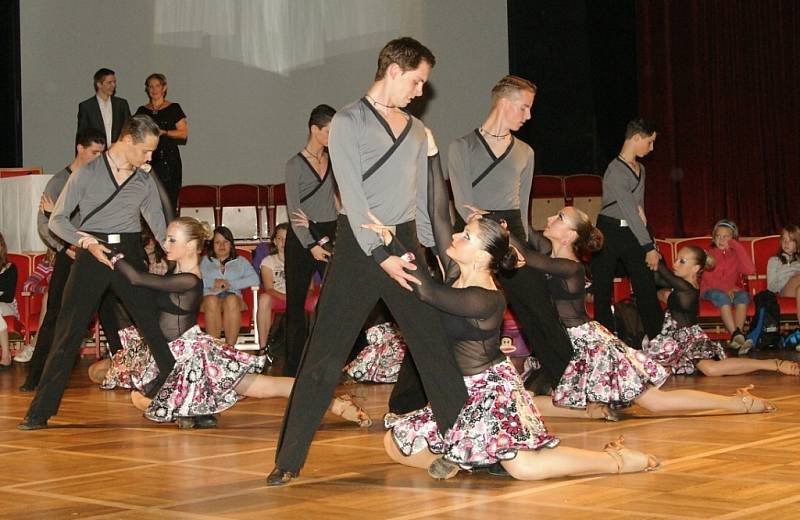 Taneční klub TKG Hlinsko a Taneční škola Gradus Dr. Jany Malinové hodnotí svou celoroční činnost.