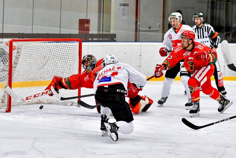 Hokejisté Dynama B si doma poradili výsledkem 4:1 s Prostějovem.