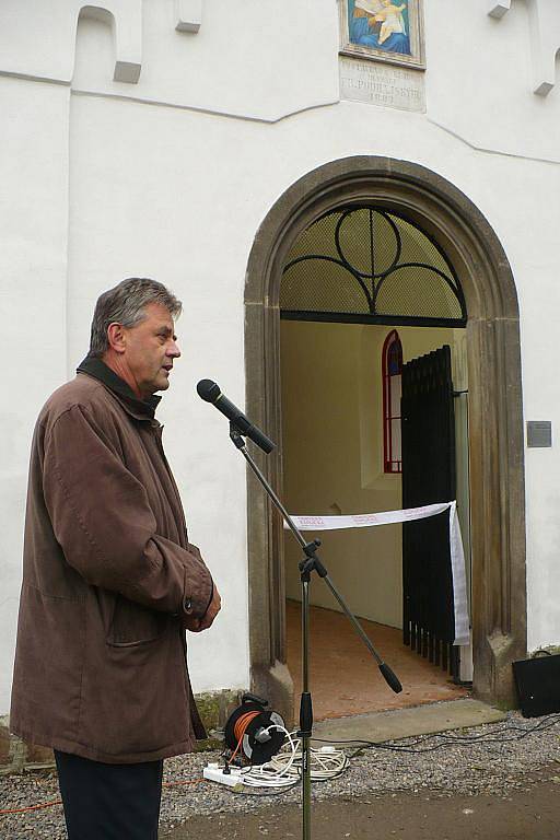 Starosta Chrudimi Mgr. Petr Řezníček při slavnostním otevření Červené kapličky