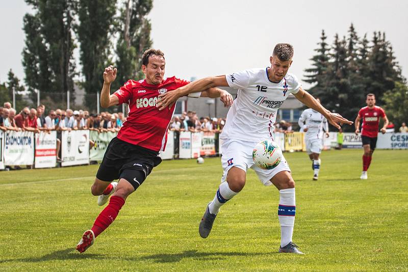 Kapitán Ondřej Kesner (v červeném) pomoc Chrudimi k první jarní výhře nad Varnsdorfem. Přijde další?