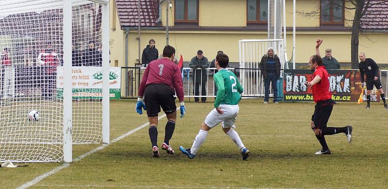 Z utkání 1. jarního kola ČFL: MFK Chrudim – Loko Vltavín 3:1 (3:1).