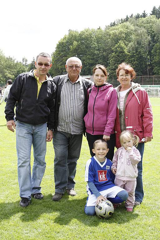 FC Hlinsko uspořádal fotbalový turnaj školiček pro hráče ročníku 2005. Akce byla pod záštitou FAČR a jejího předsedy Miroslava Pelty.