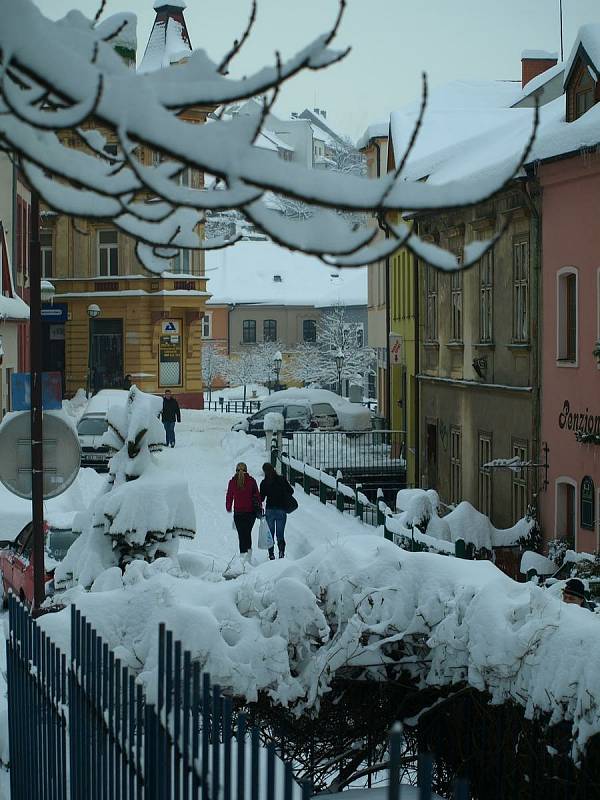 Chrudim pokrytá sněhem v lednu roku 2010.
