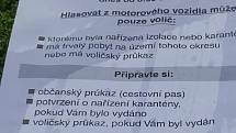 Kolem desáté hodiny ještě panoval na letišti naprostý klid.