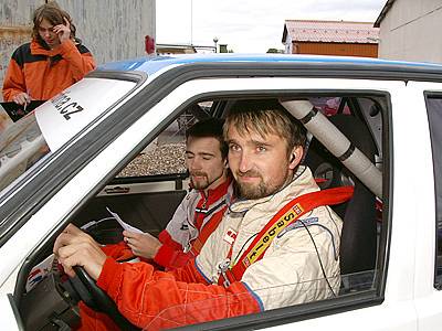 Pardubická rallye startovalal na Resselově náměstí v Chrudimi.