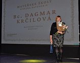 Nejlepší učitelkou mateřské školy roku 2022 se stala Dagmar Krčilová z Mateřské školy Řestoky na Chrudimsku.