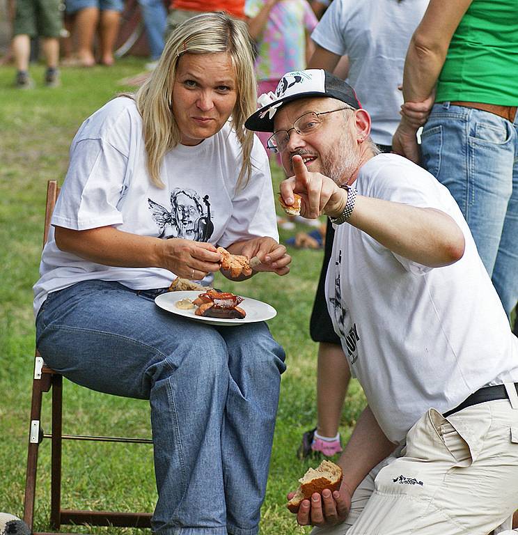 V rámci Evropského dne hudby proběhl v Chrudimi v zahradě zdejší ZUŠky celodenní hudební happening.