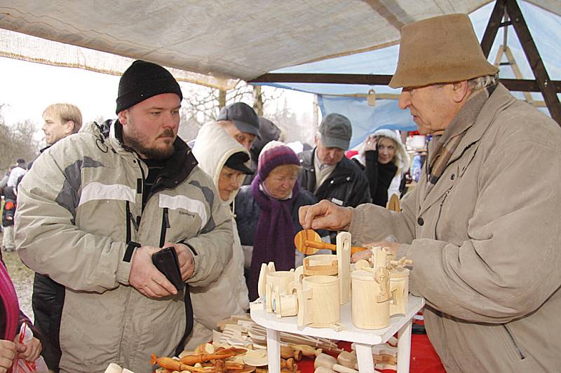 Skanzen na Veselém Kopci patřil tradičnímu předvánočnímu jarmarku.