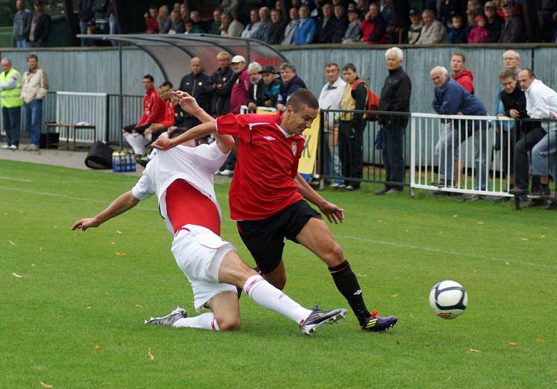 Fotbalisté MFK Chrudim porazili doma Písek 2:0. 