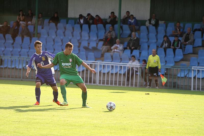 Z utkání krajského přeboru ve fotbale FC Hlinsko - Agria Choceň 4:0 (1:0)