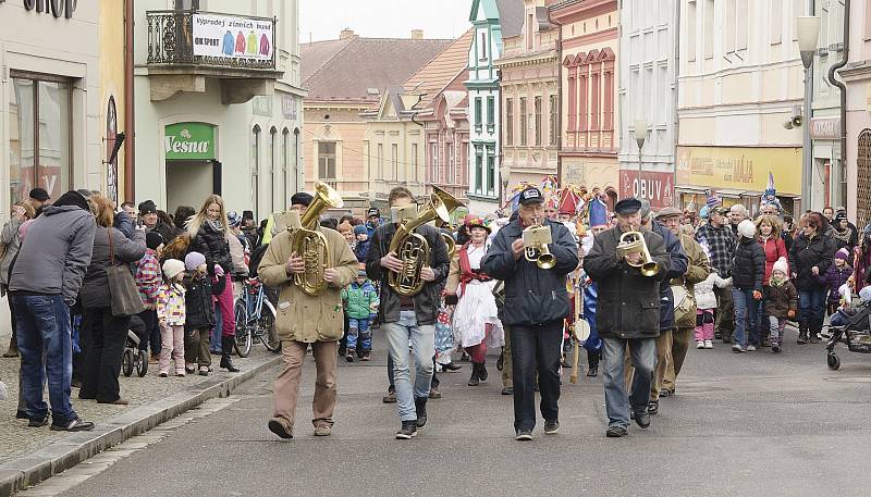 Chrudimí prošel v sobotu masopustní průvod. 