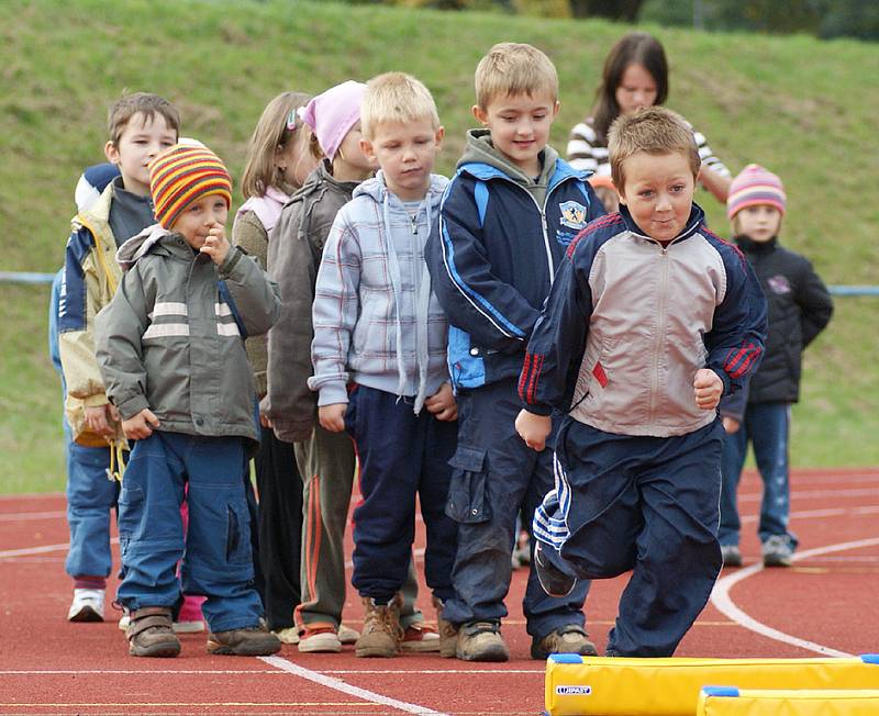 Letní stadion v Chrudimi patřil těm nejmenším atletům.