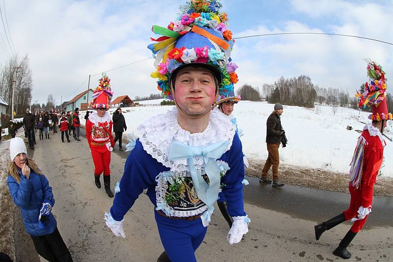 Masopustní obchůzka ve Vortové u Hlinska.